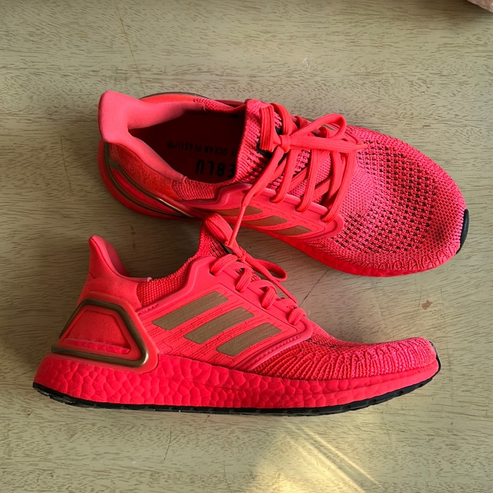 Adidas ultraboosts 20 ‘signal pink’